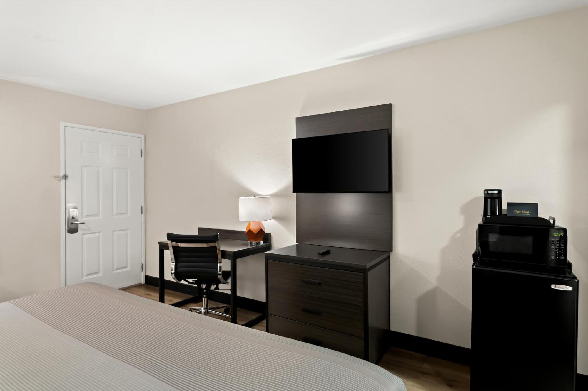 Quality Inn & Suites Dumas Экстерьер фото