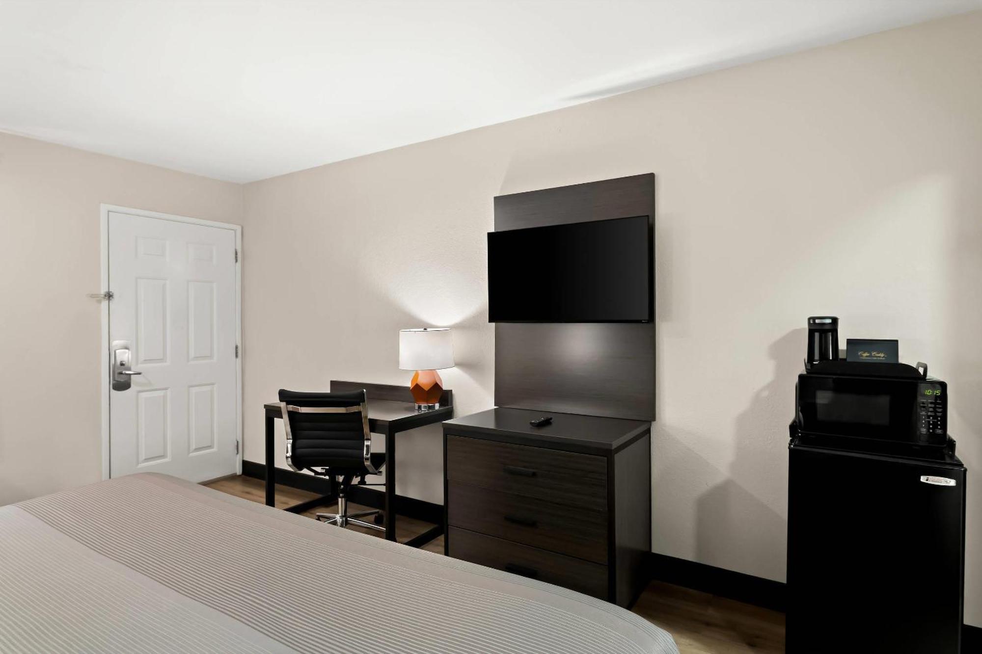 Quality Inn & Suites Dumas Экстерьер фото